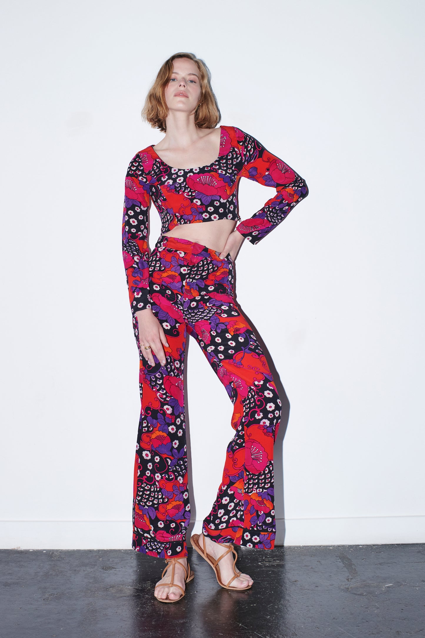 INDI Adjustable Top Flower Power Print